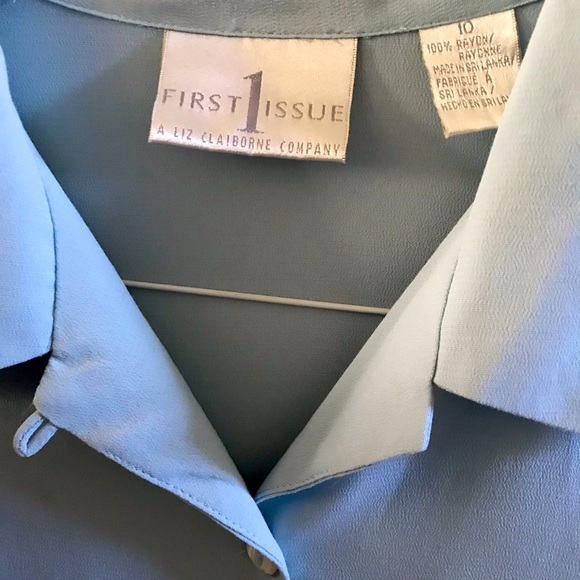 Liz Claiborne 10 Blue blouse Short Sleeve finished bottom to wear untucked - Picture 3 of 9